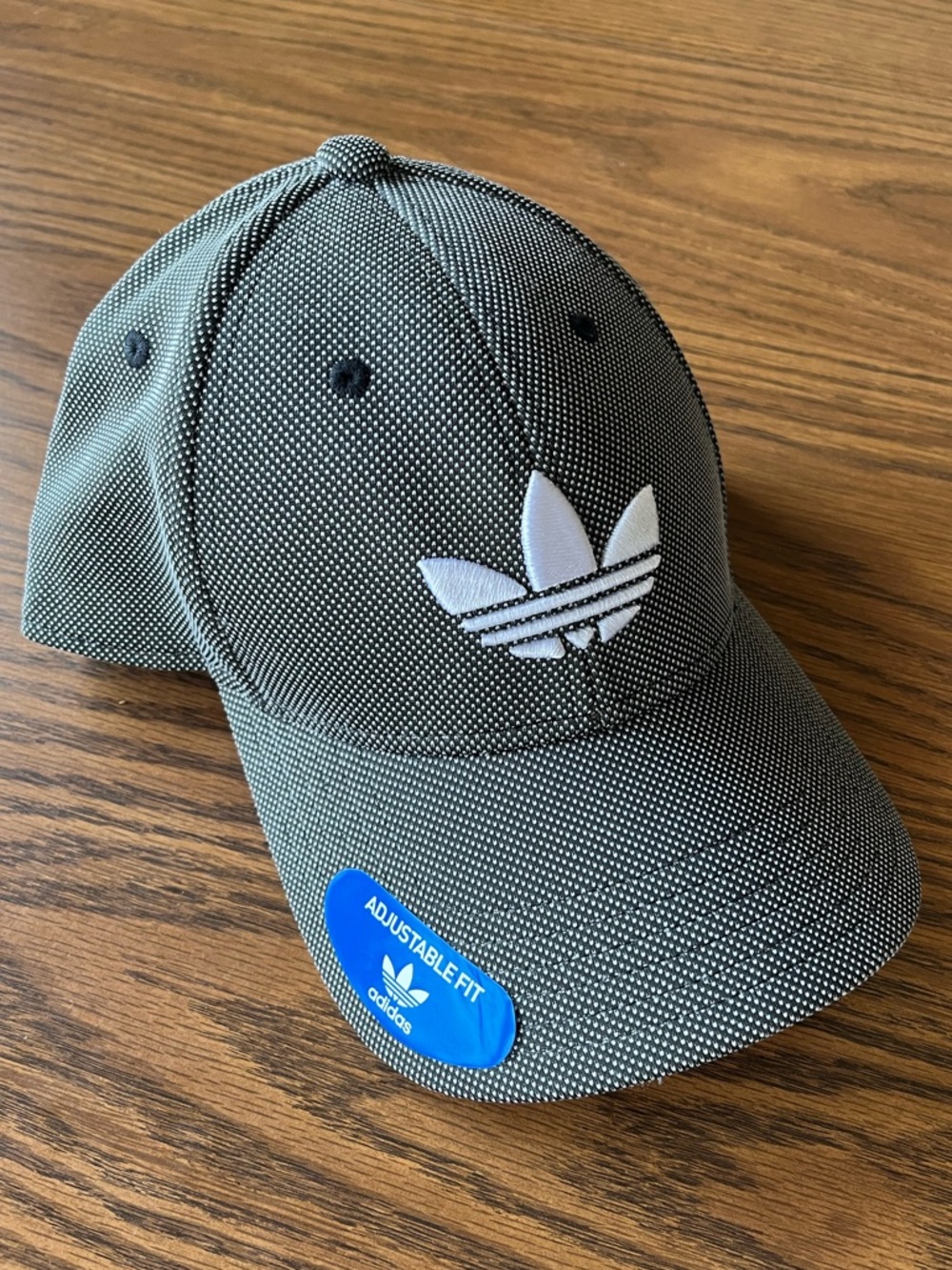NEW Adidas Men’s Trefoil Black Dot Knit Adjustable Cap